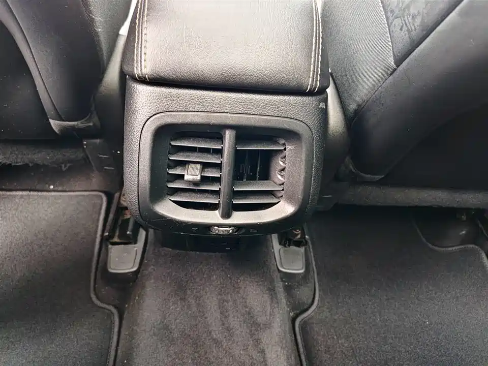 Jeep Free light