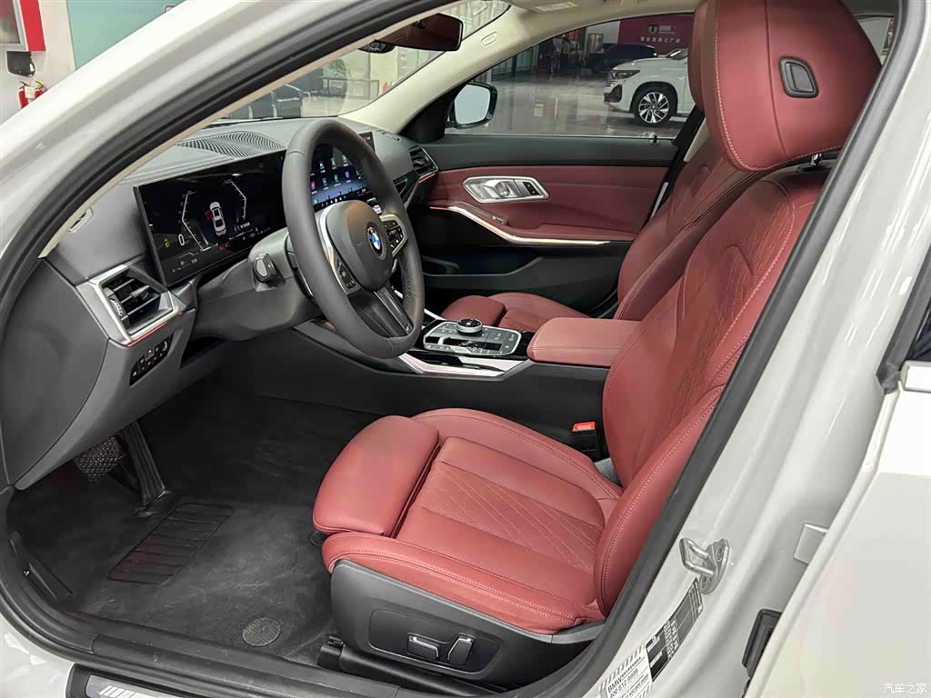 BMW 3 Series, 2023 12
