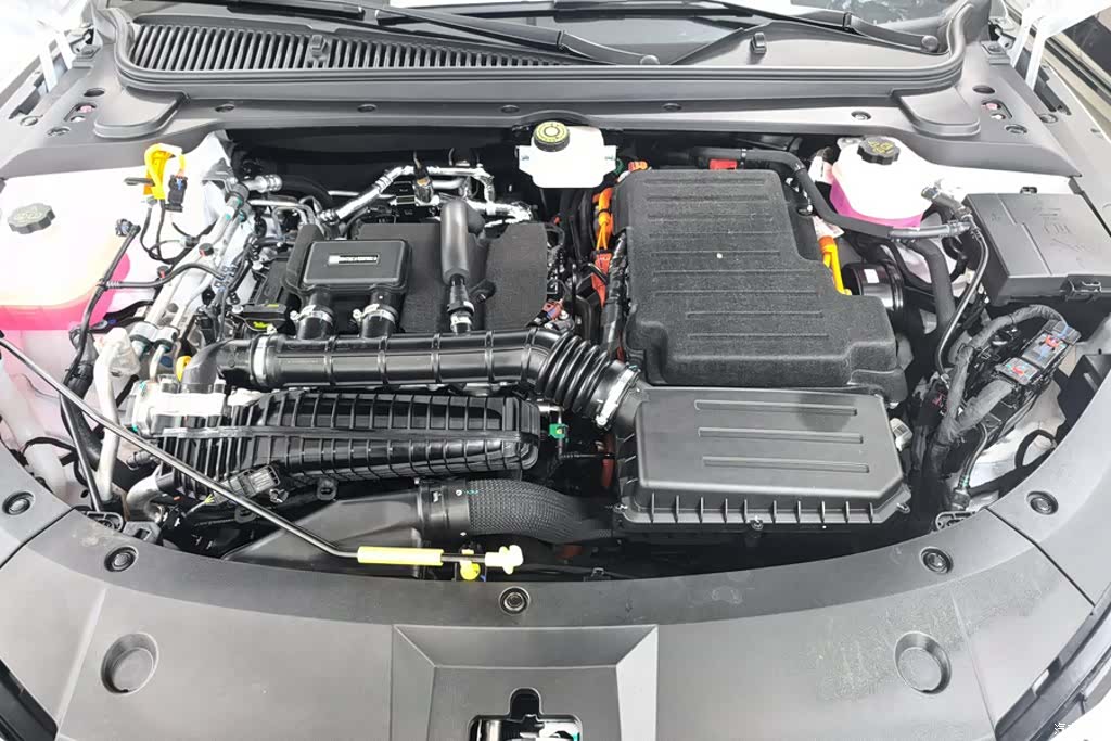 BYD Qin, 2025 10