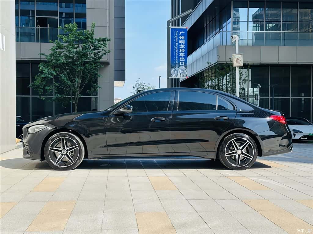 Mercedes-Benz C-Class, 2023 4