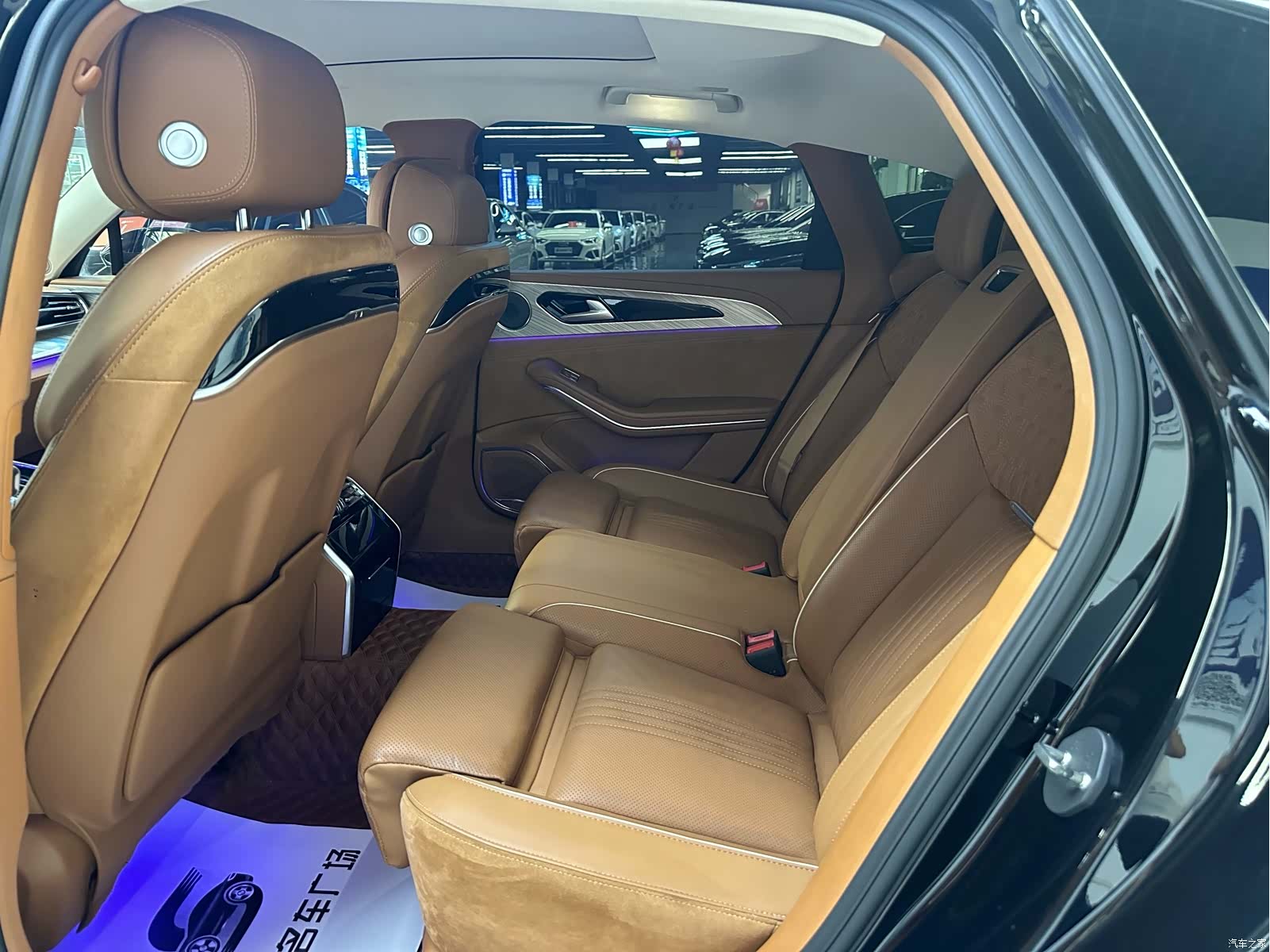 Hongqi H9, 2022 все фото