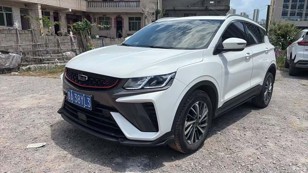 Geely Coolray, 2022 1