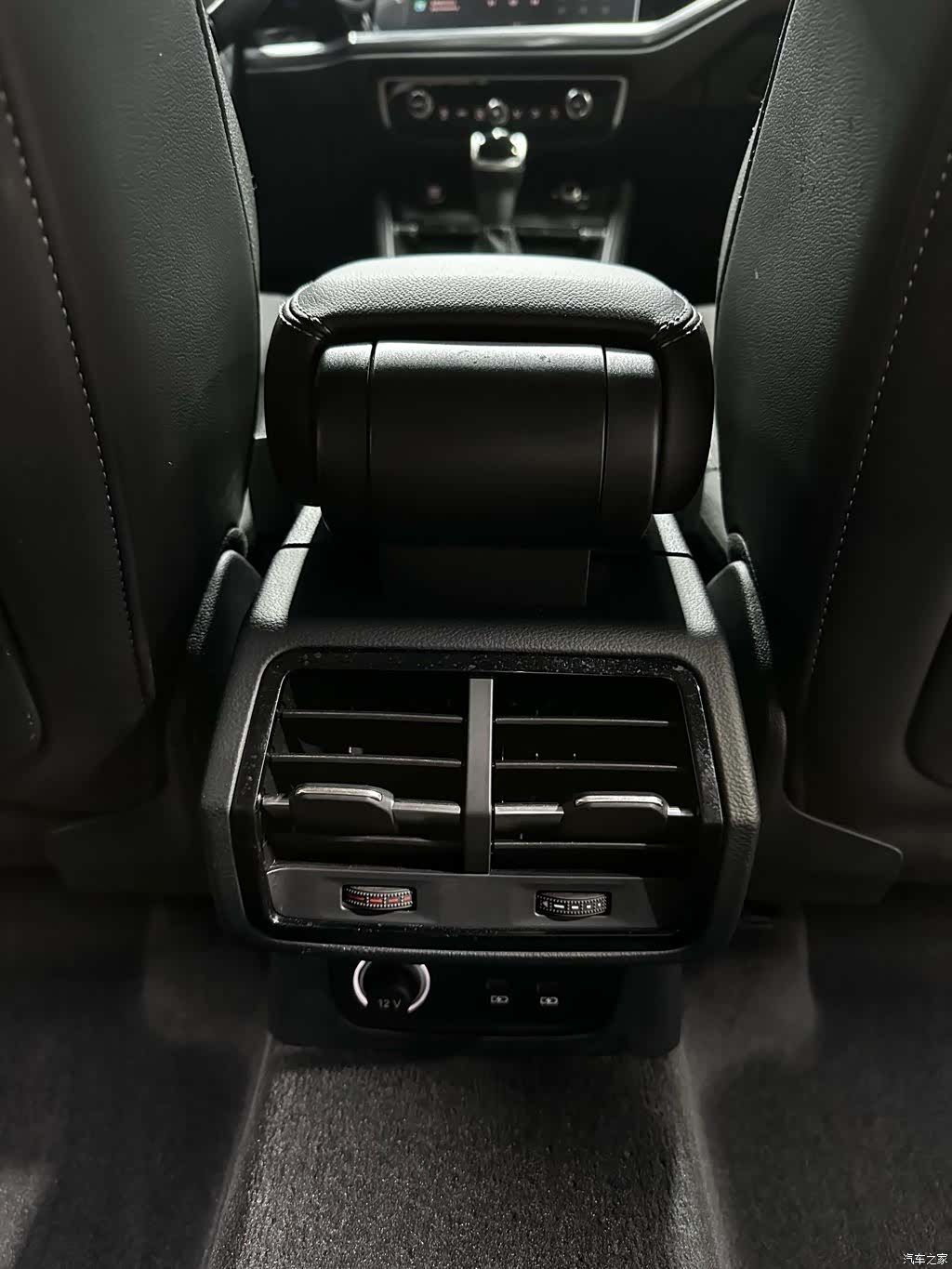 Audi Q3, 2022 3