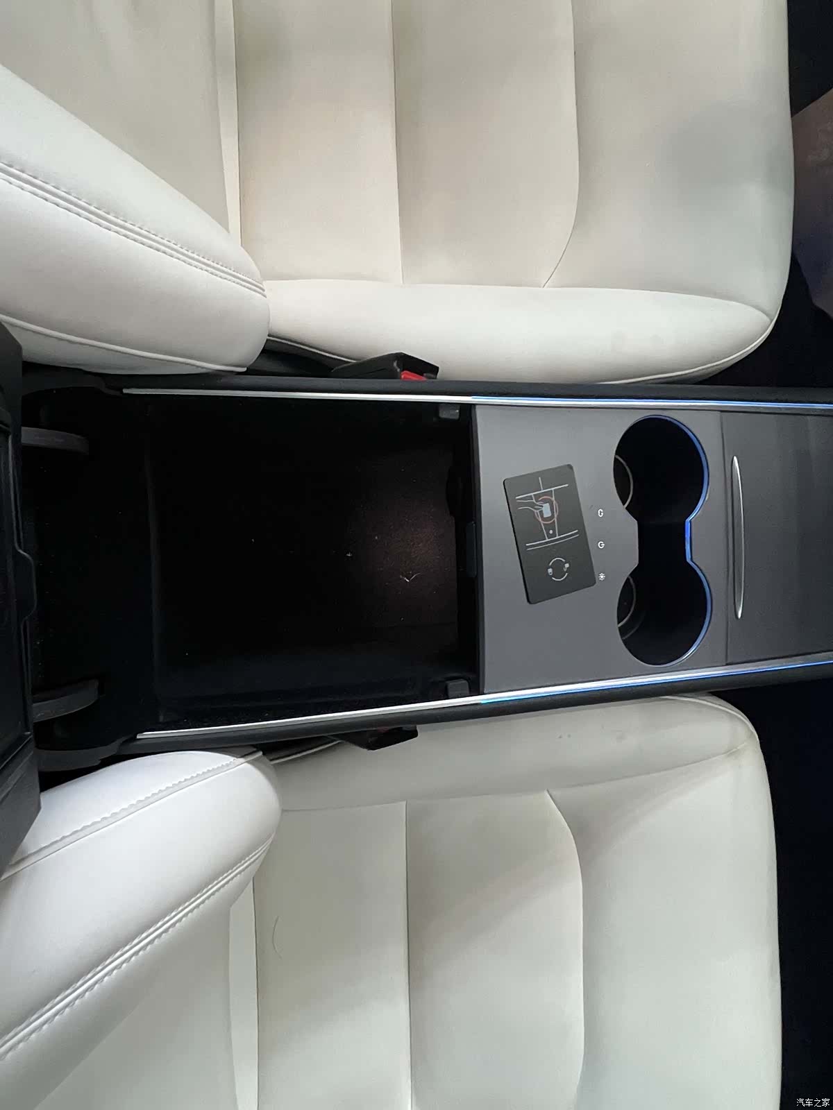 Tesla Model 3, 2022 15