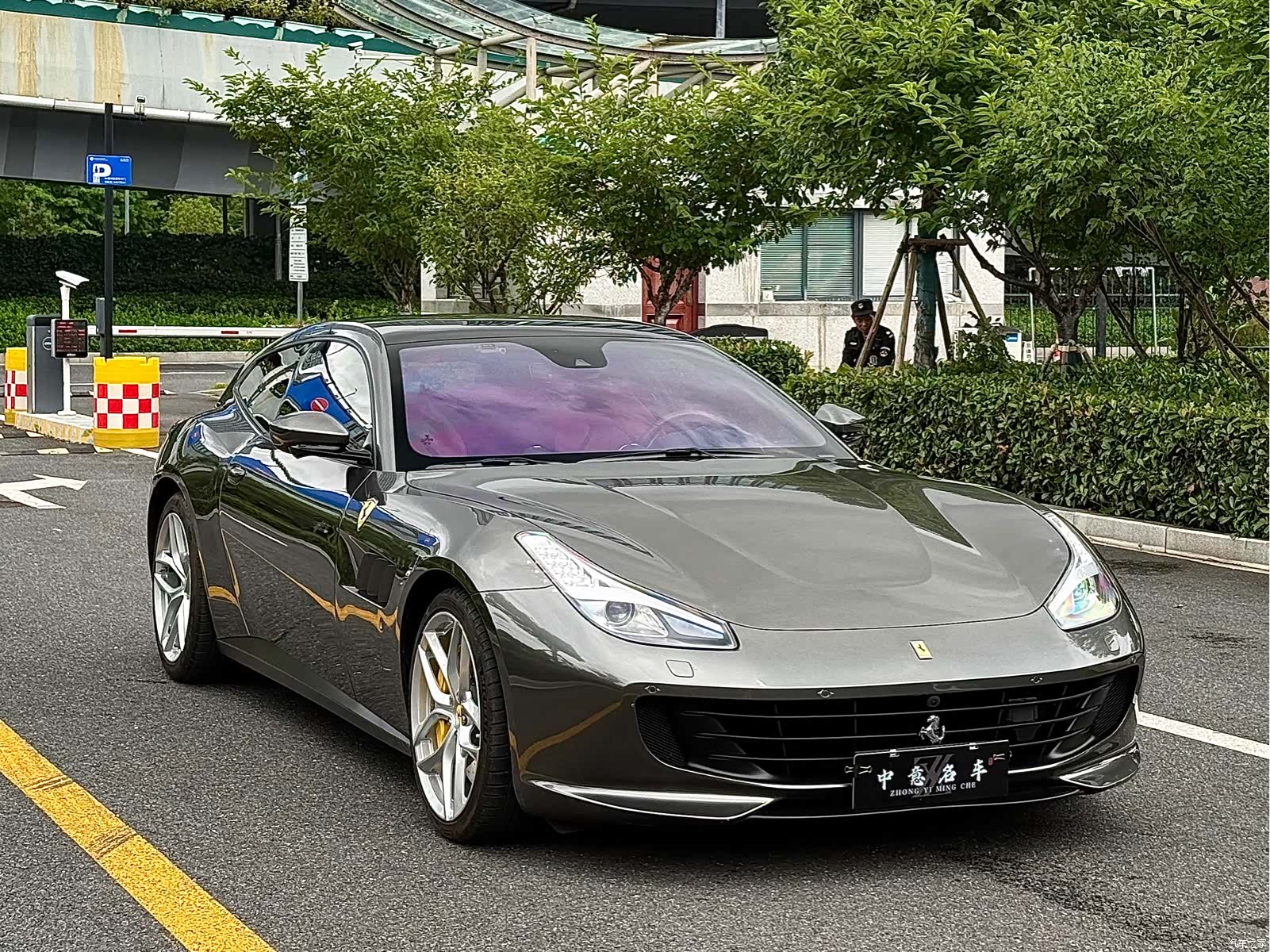 Ferrari GTC4Lus, 2020 3