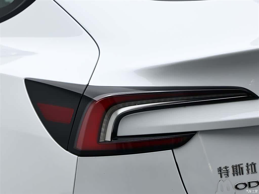 Tesla Model 3, 2024 9