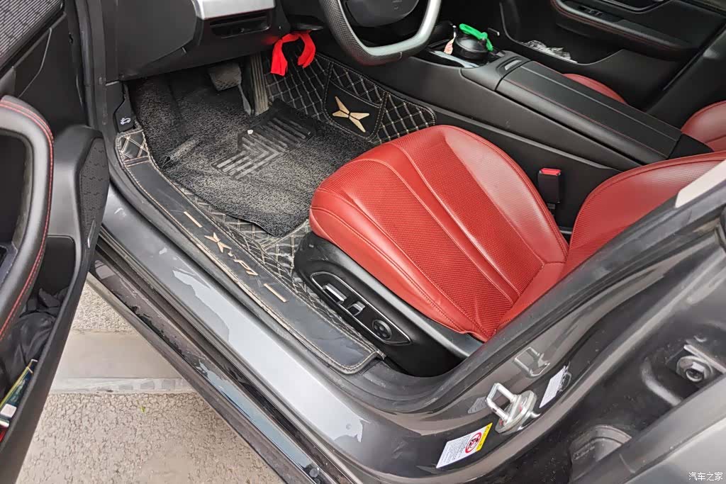 Xpeng P7, 2021 9