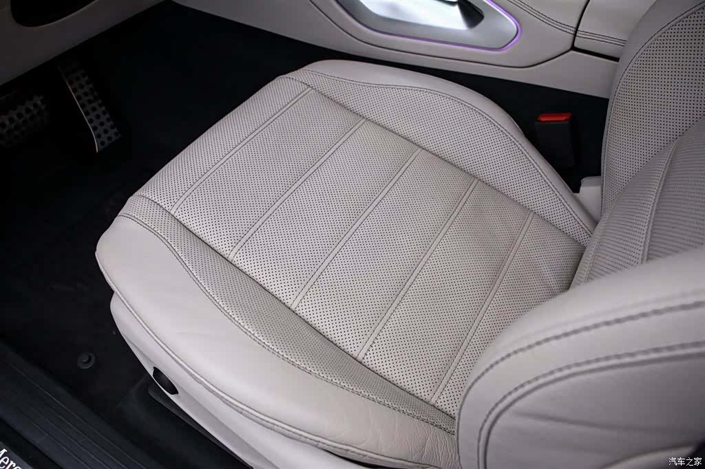 Mercedes-Benz GLS, 2020 13