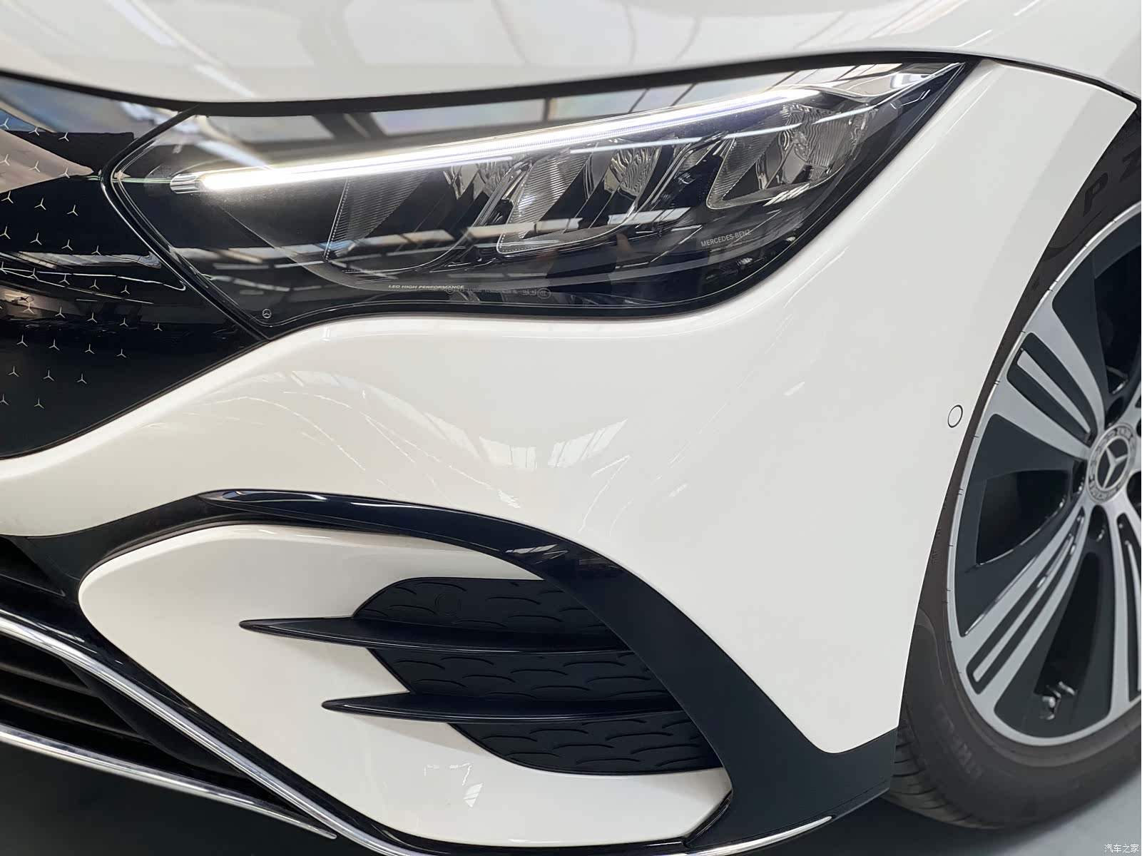 Mercedes-Benz EQE, 2025 3