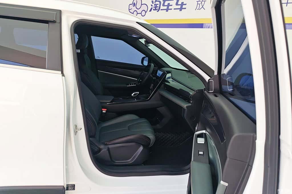 Geely Boyue, 2025 8