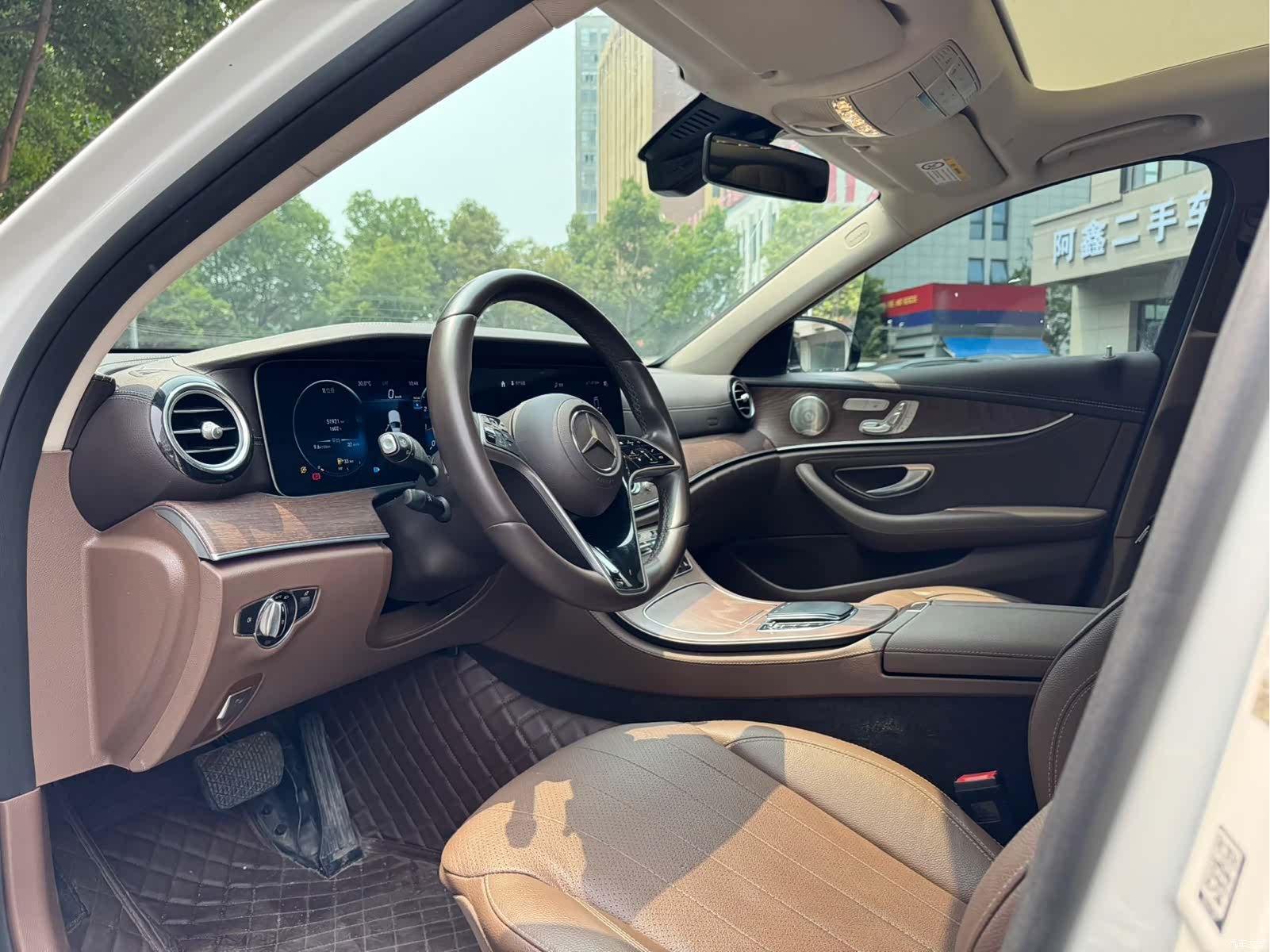 Mercedes-Benz E-Class, 2023 все фото