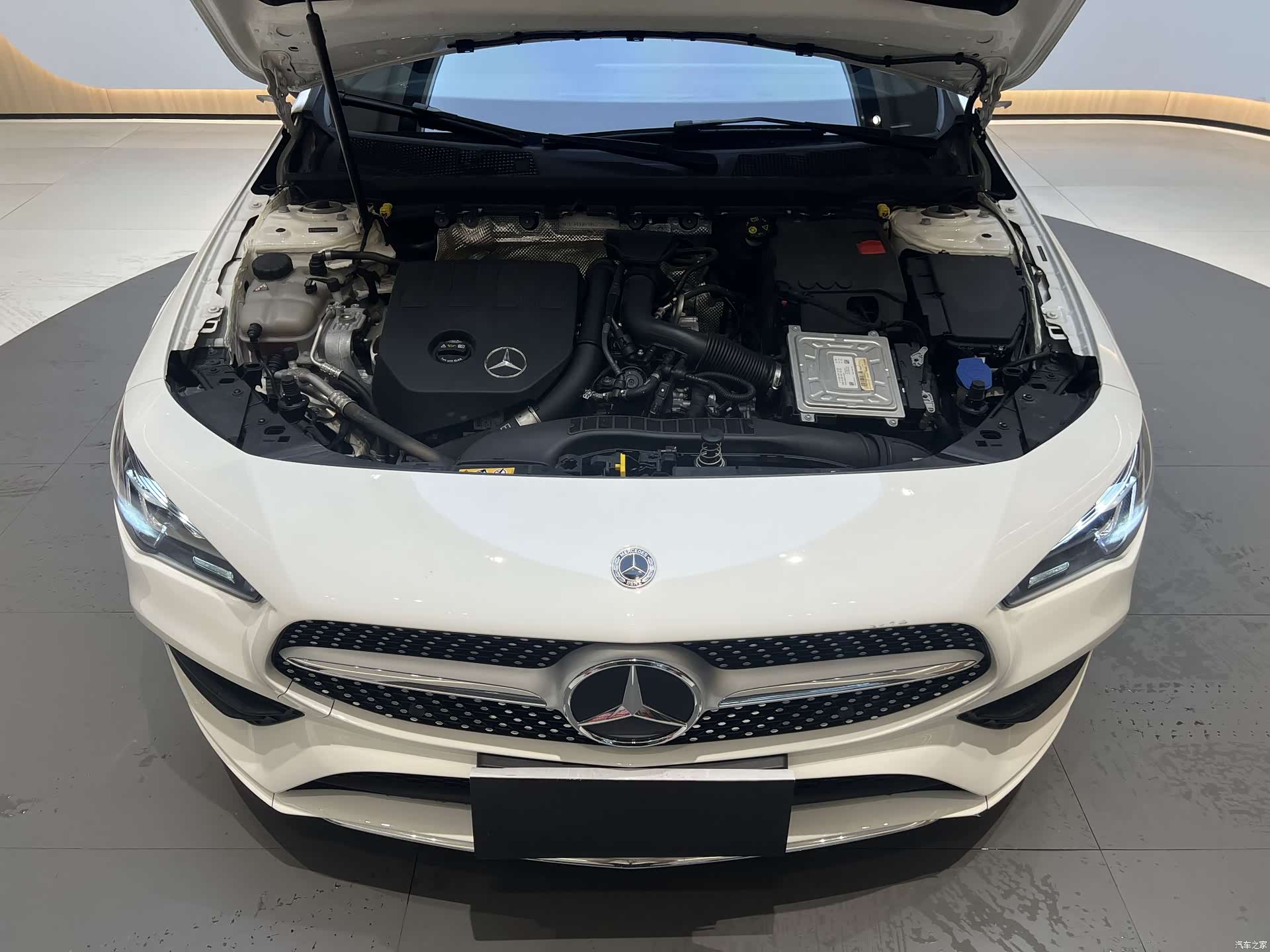 Mercedes-Benz CLA, 2022 4
