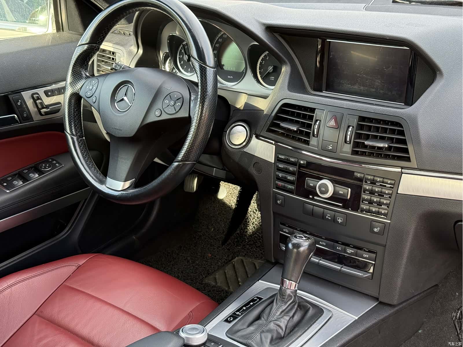 Mercedes-Benz E-Class, 2011 8