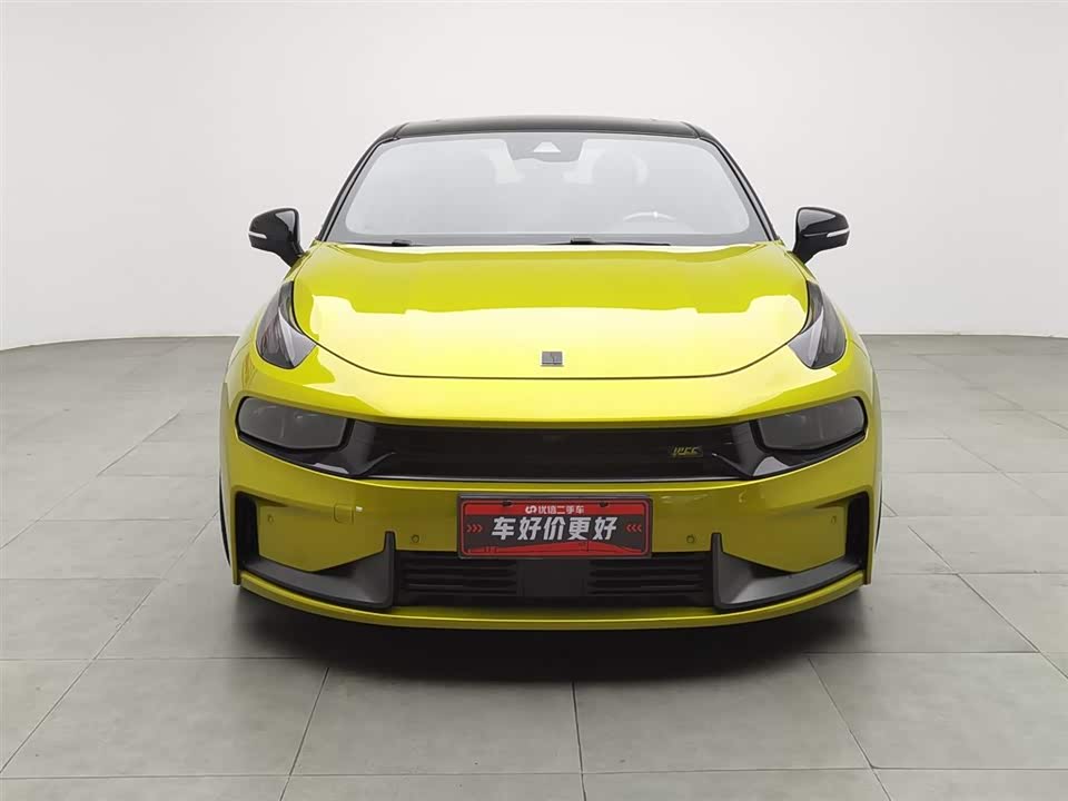 Lynk & Co 03