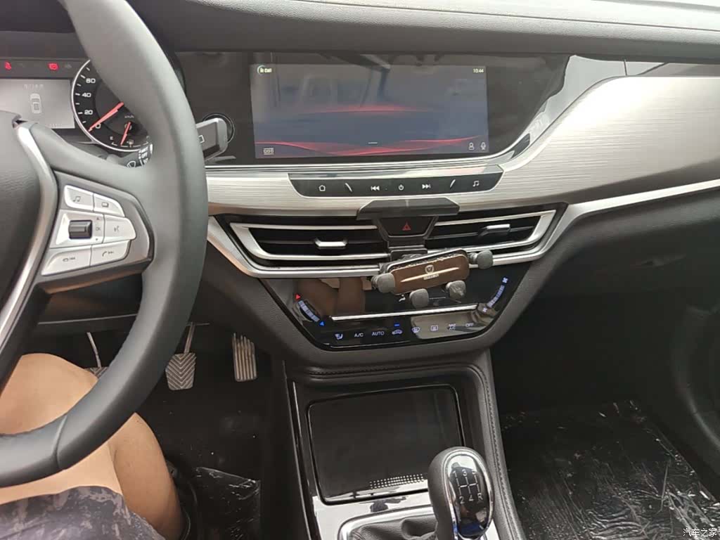Changan CS35, 2019 13