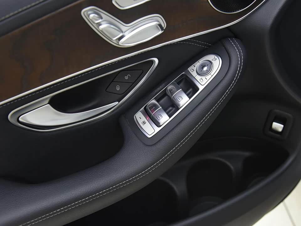 Mercedes-Benz GLC Mercedes-Benz GLC