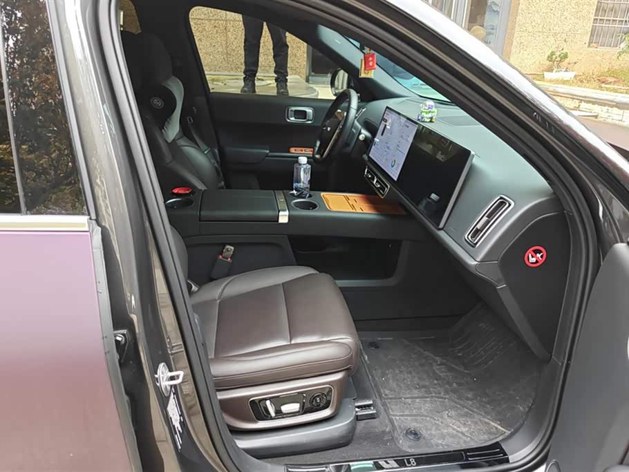 Li Auto Ideal L8