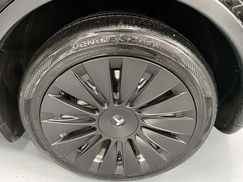 Tesla Model Y, 2022 7
