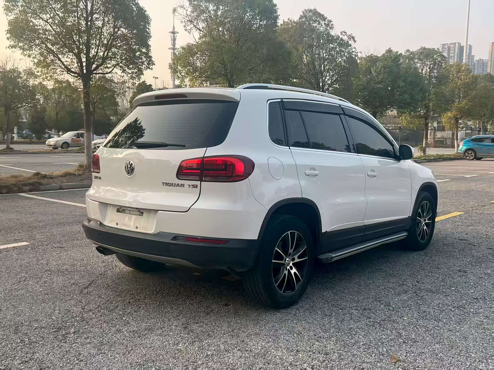 Volkswagen Tiguan, 2012 16