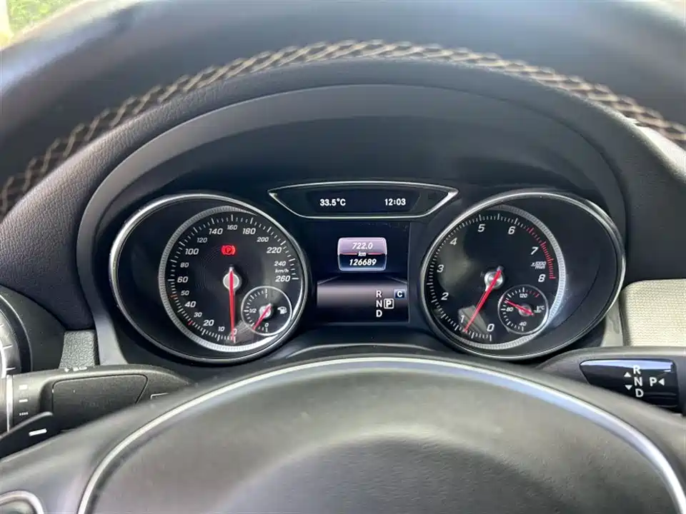 Mercedes-Benz CLA Mercedes-Benz CLA