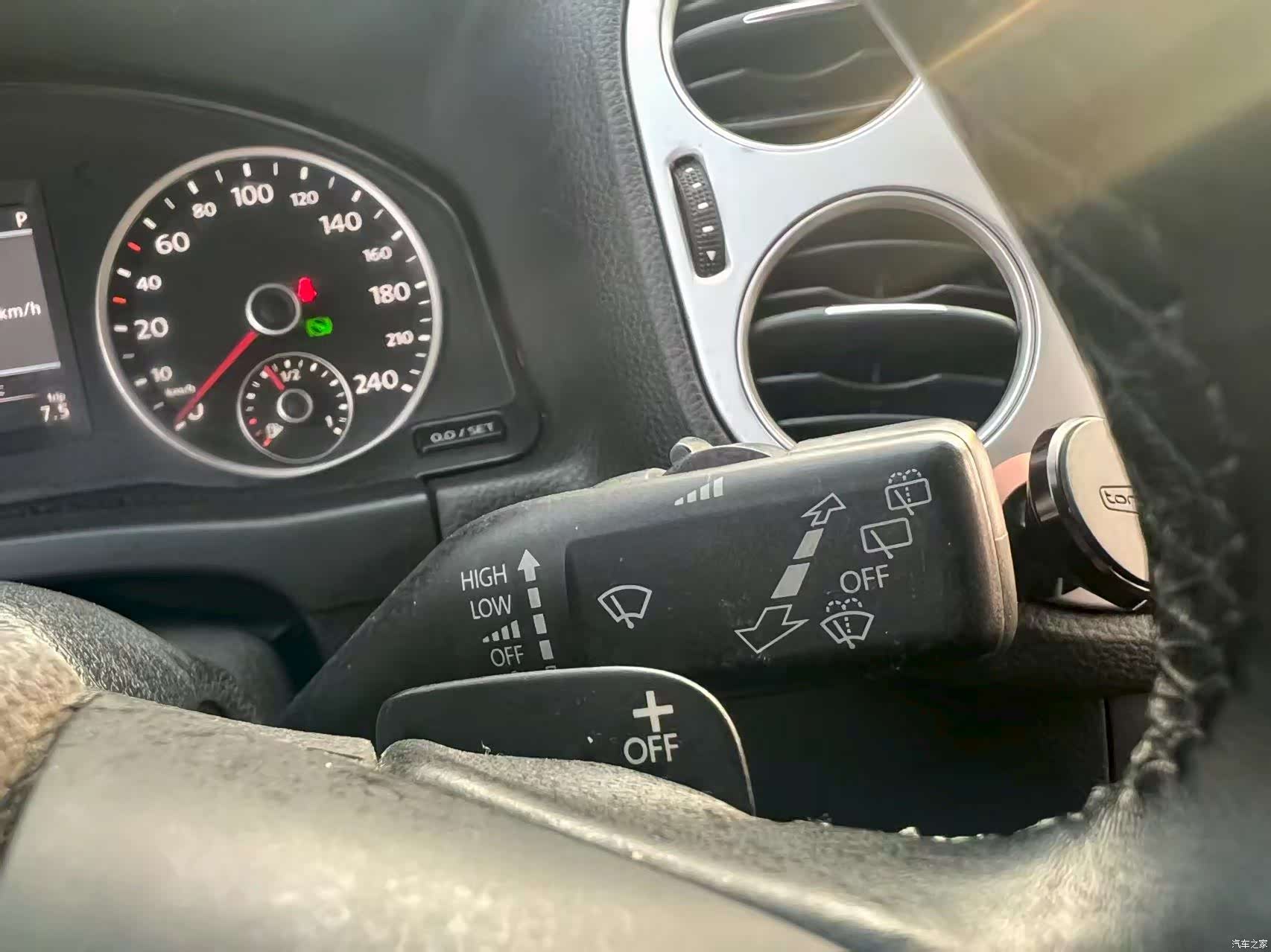 Volkswagen Tiguan, 2012 6