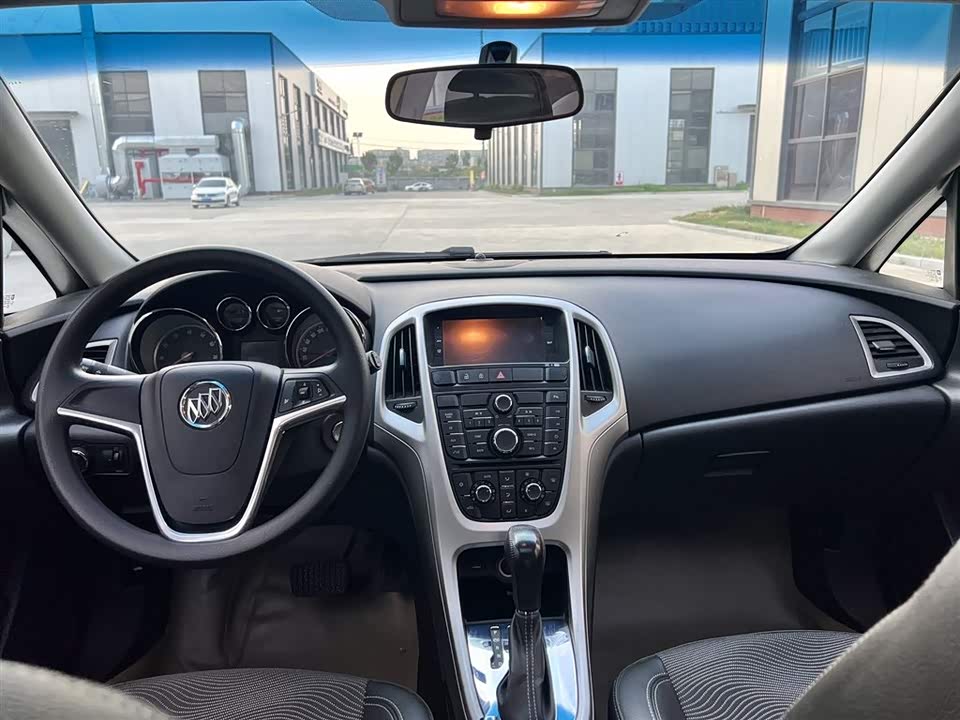 Buick Yinglang Buick Yinglang