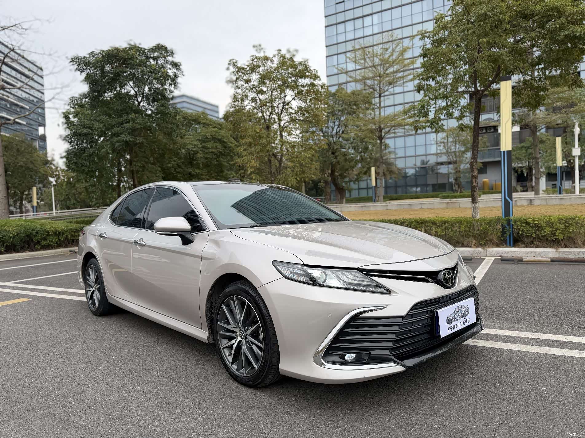 Toyota Camry, 2022 3