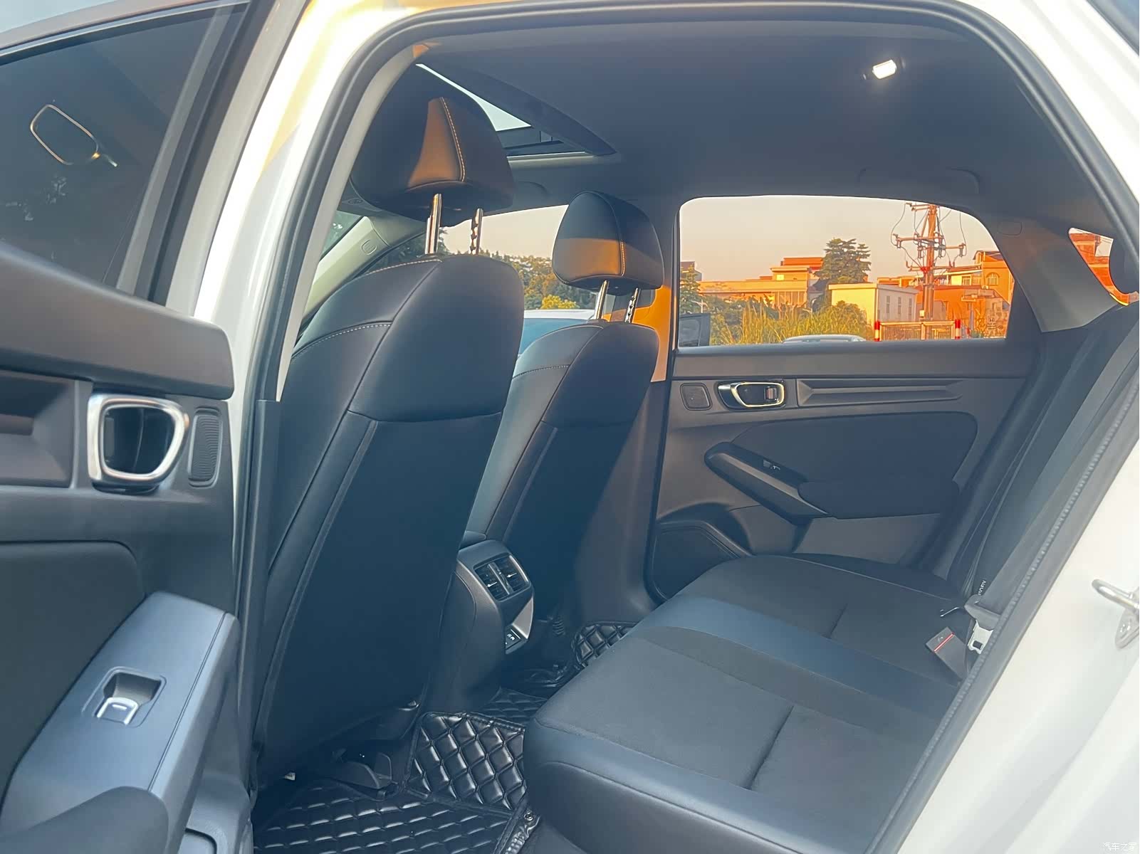 Honda Civic, 2024 все фото