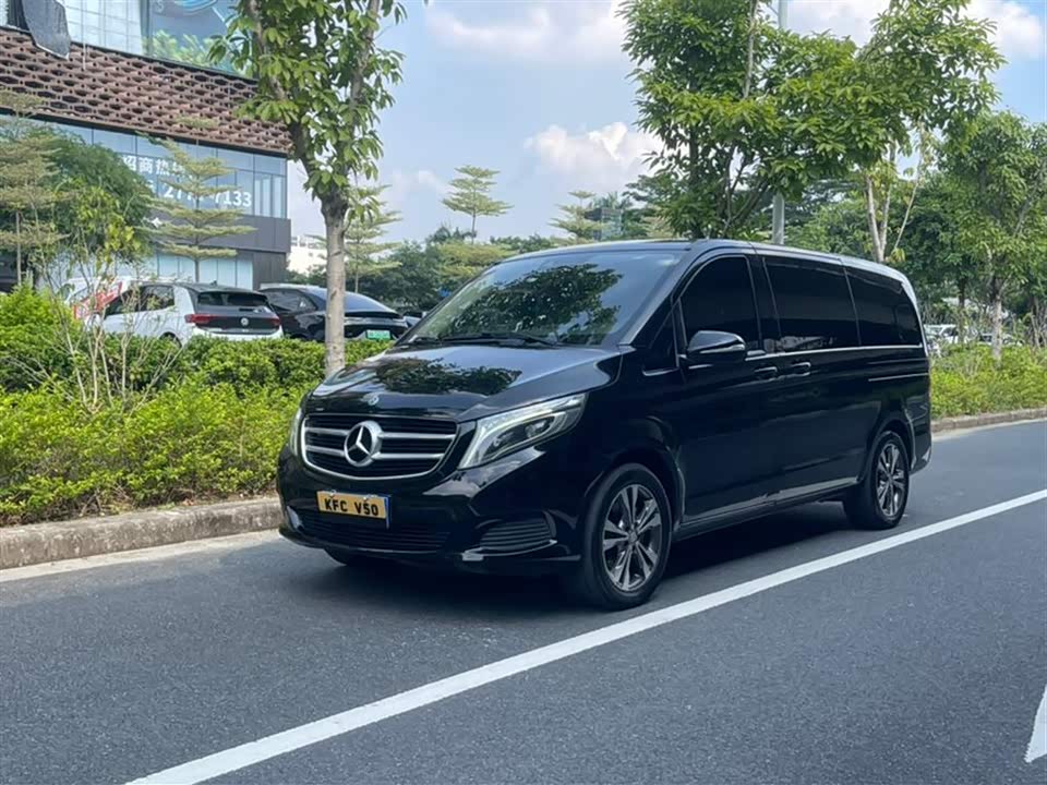 Mercedes-Benz V-class