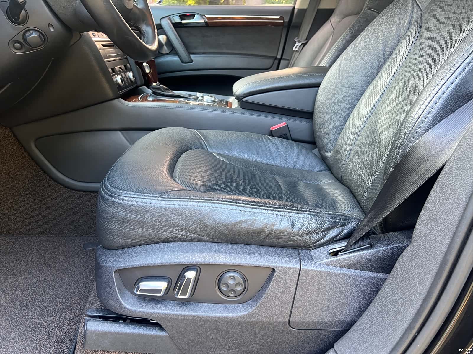 Audi Q7, 2011 7