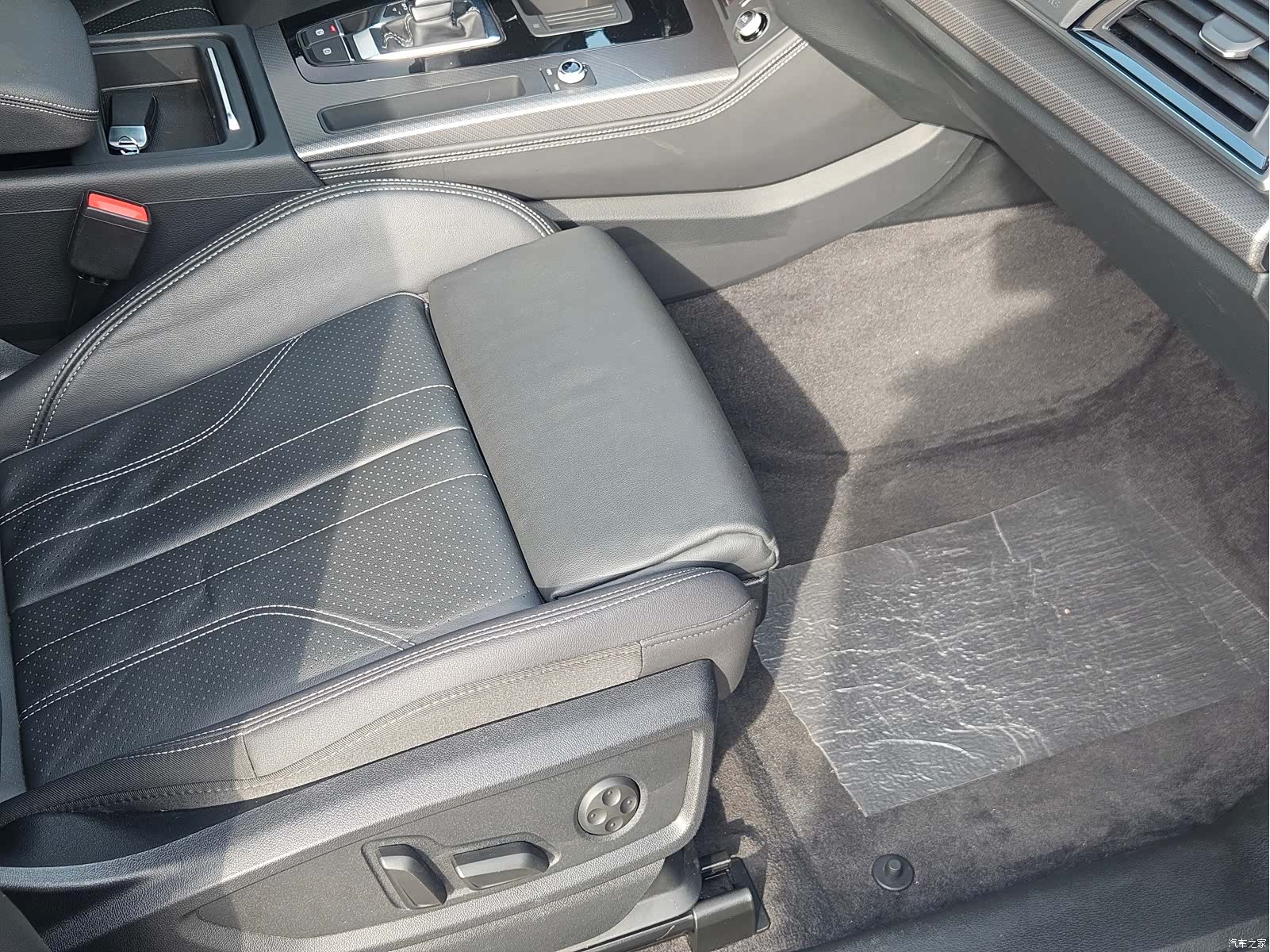 Audi Q5L, 2023 11