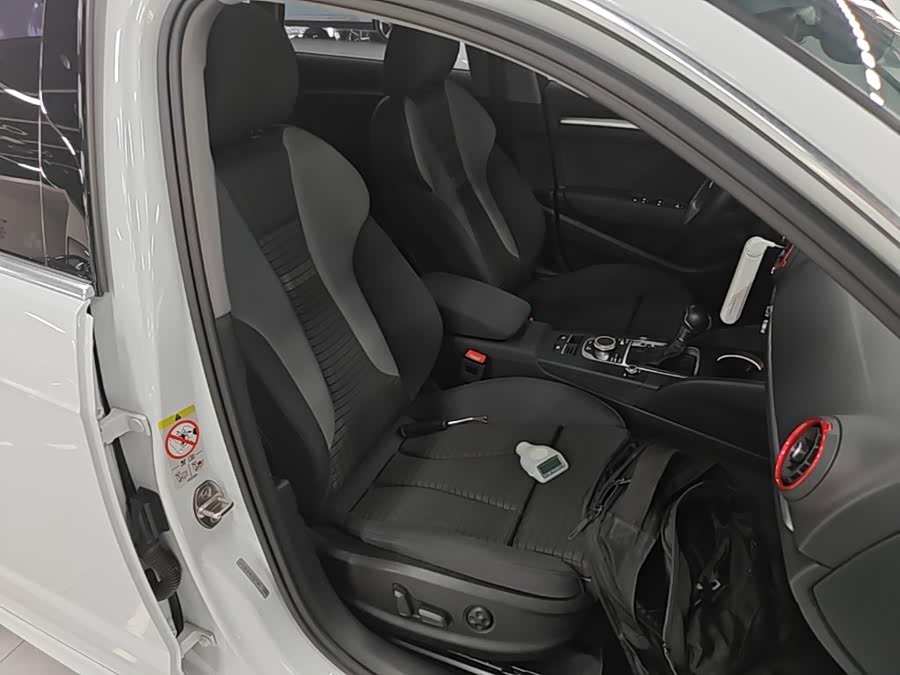 Audi A3 2020, фото 25