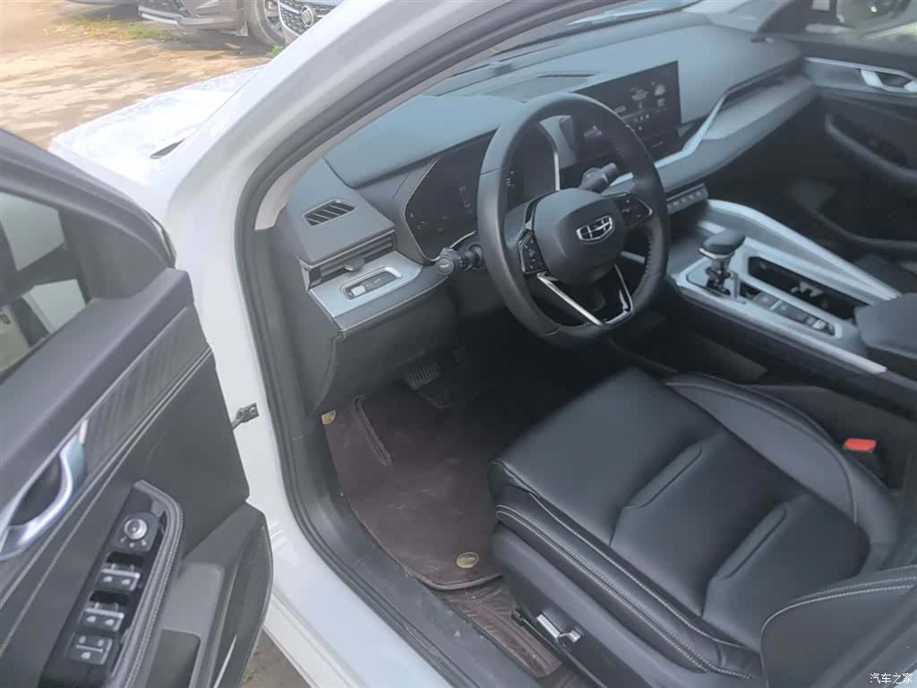 Geely Preface, 2022 16