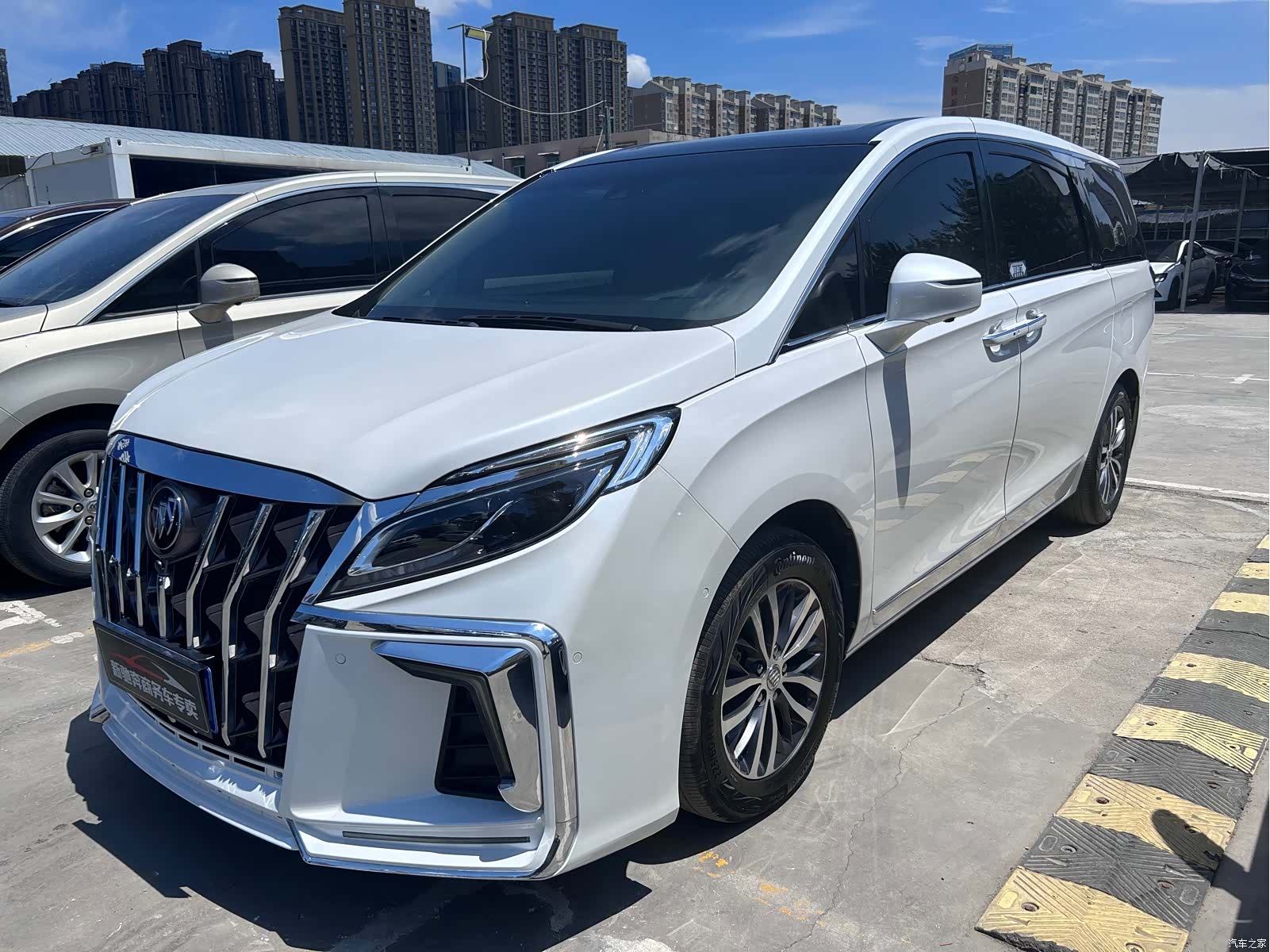 Buick GL8, 2019 1