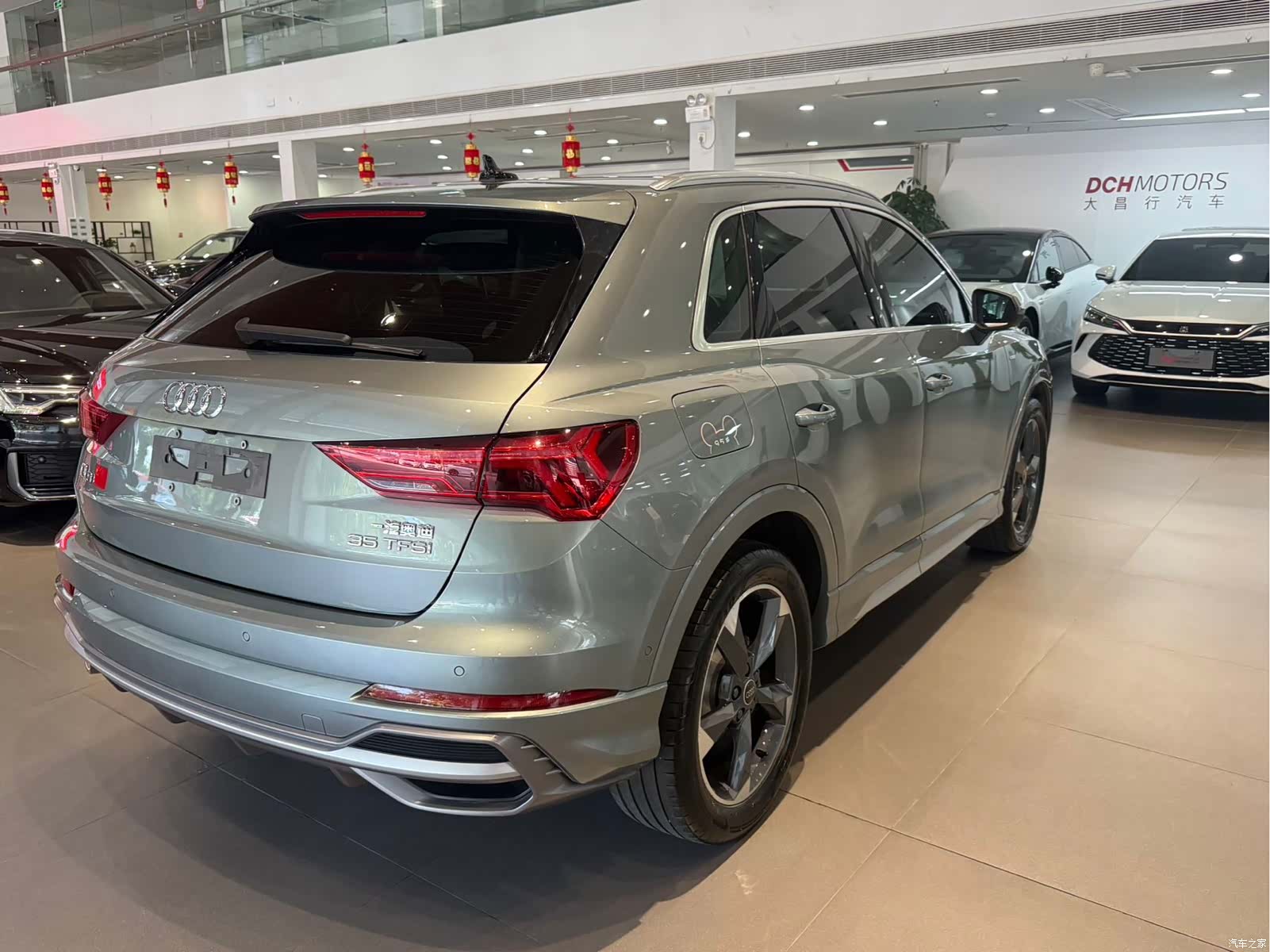 Audi Q3, 2023 4