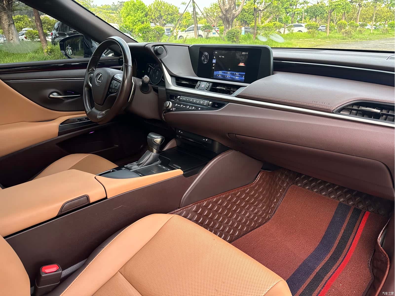 Lexus ES, 2020 8