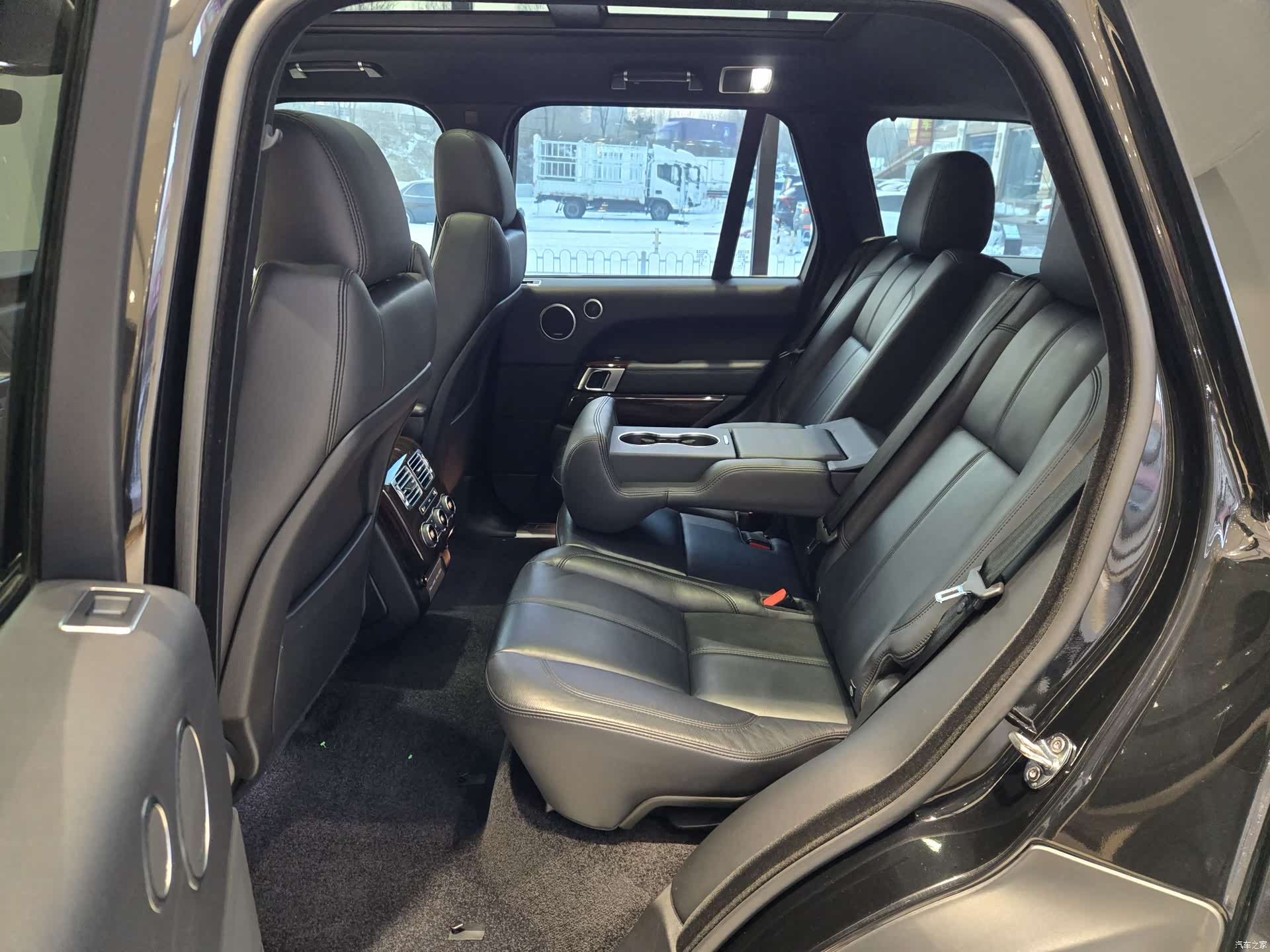 Land Rover Range Rover, 2018 11