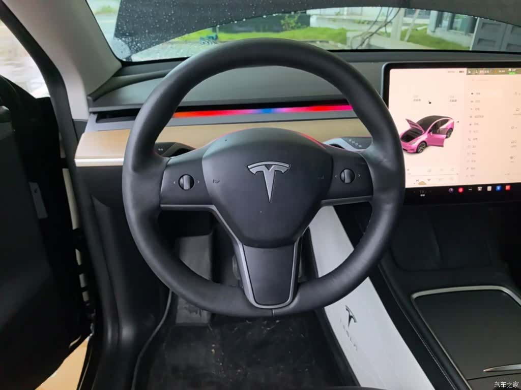 Tesla Model Y, 2021 11