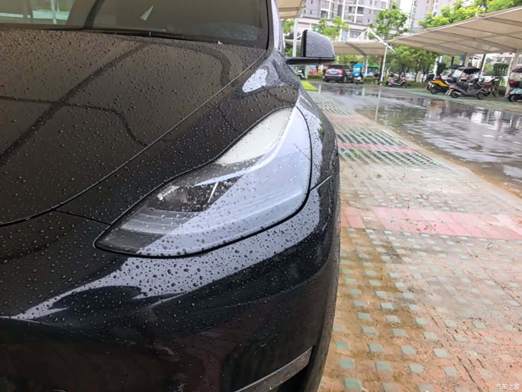 Tesla Model Y, 2021 24