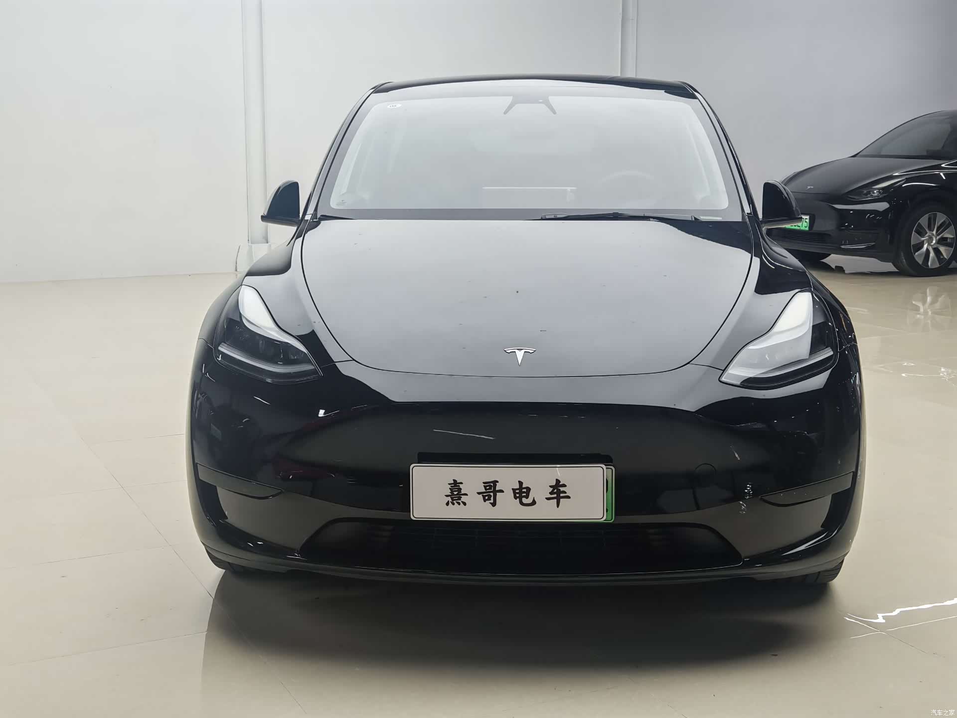 Tesla Model Y, 2022 2