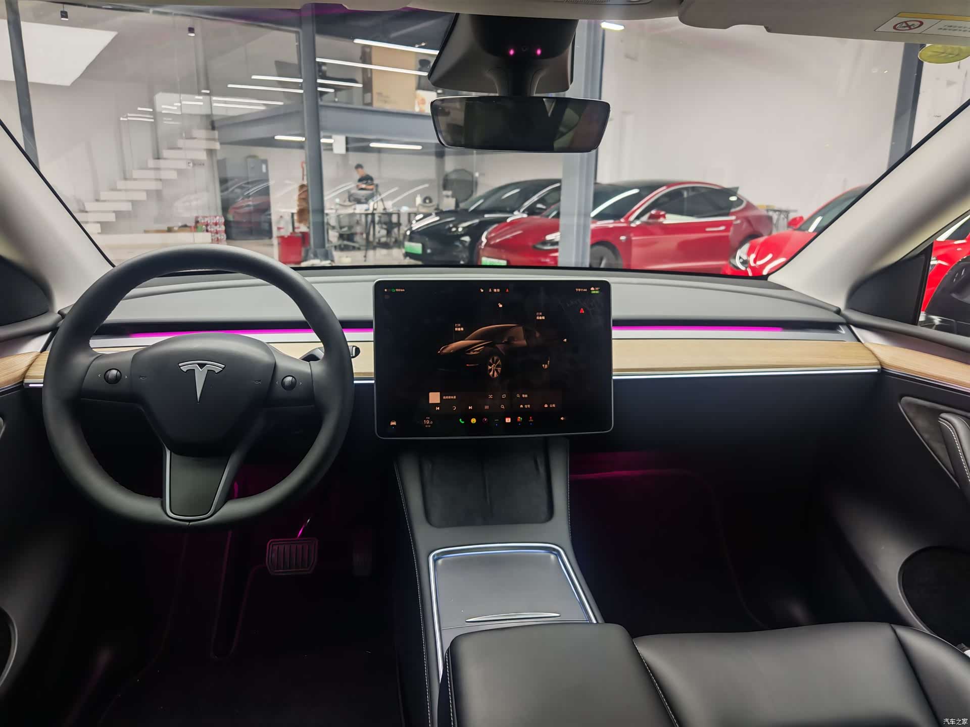 Tesla Model Y, 2022 11