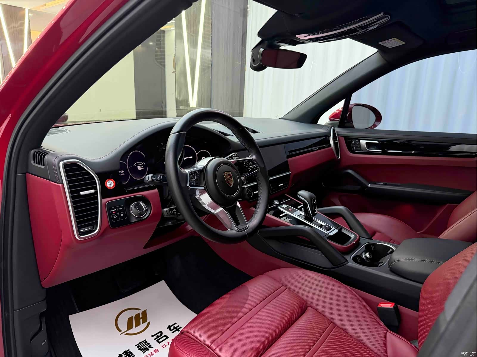 Porsche Cayenne, 2022 все фото