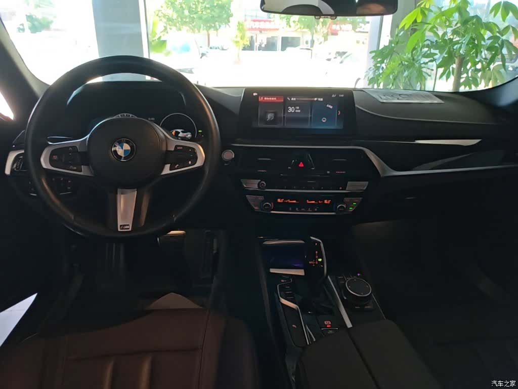 BMW 5 Series, 2019 10