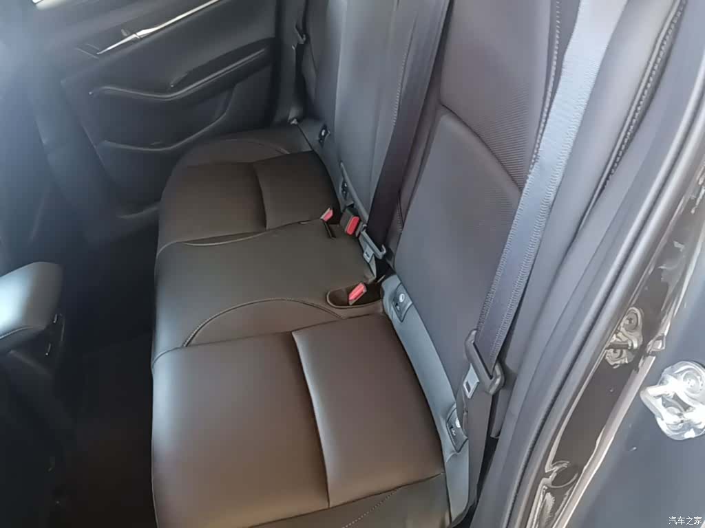 Mazda Mazda3, 2023 17