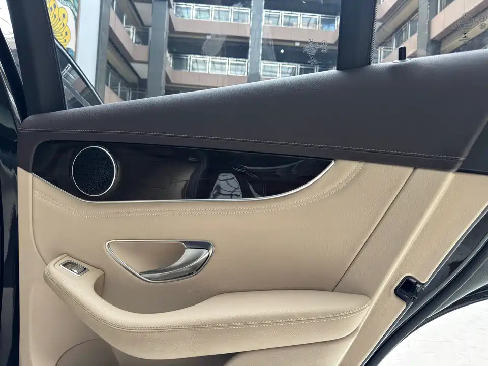 Mercedes-Benz GLC Mercedes-Benz GLC