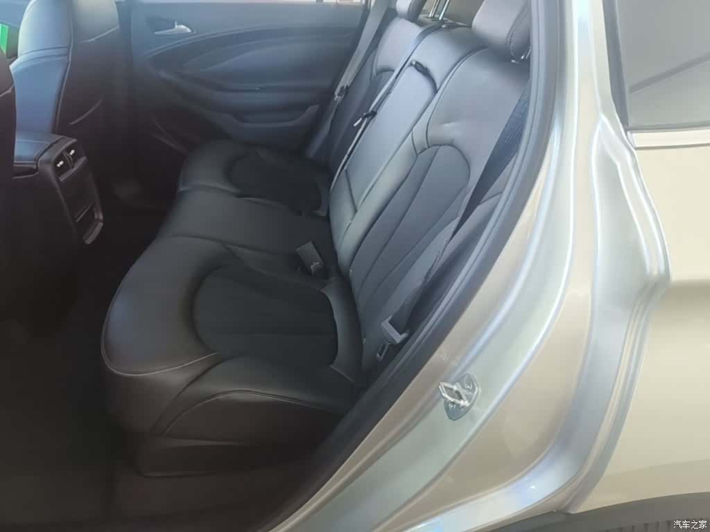 Buick Envision Plus, 2016 17