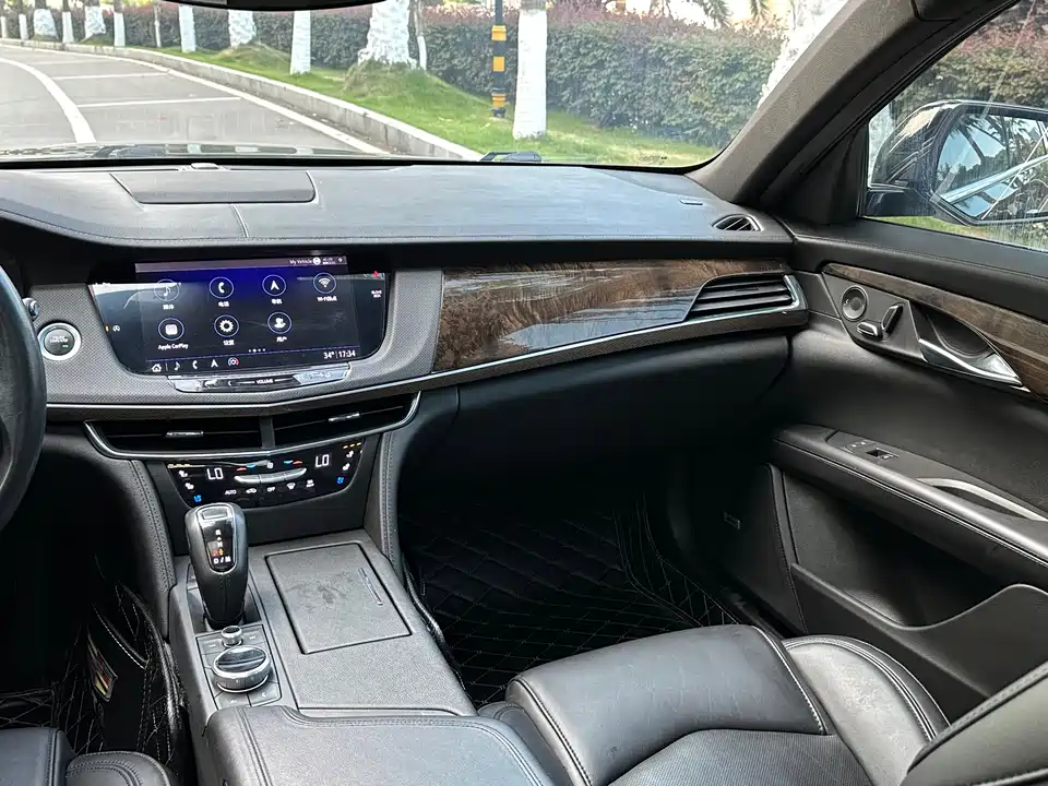 Cadillac CT6