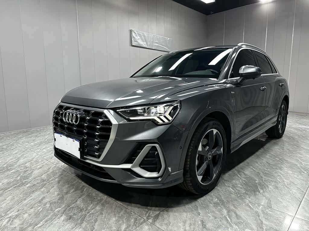 Audi Q3, 2022 1