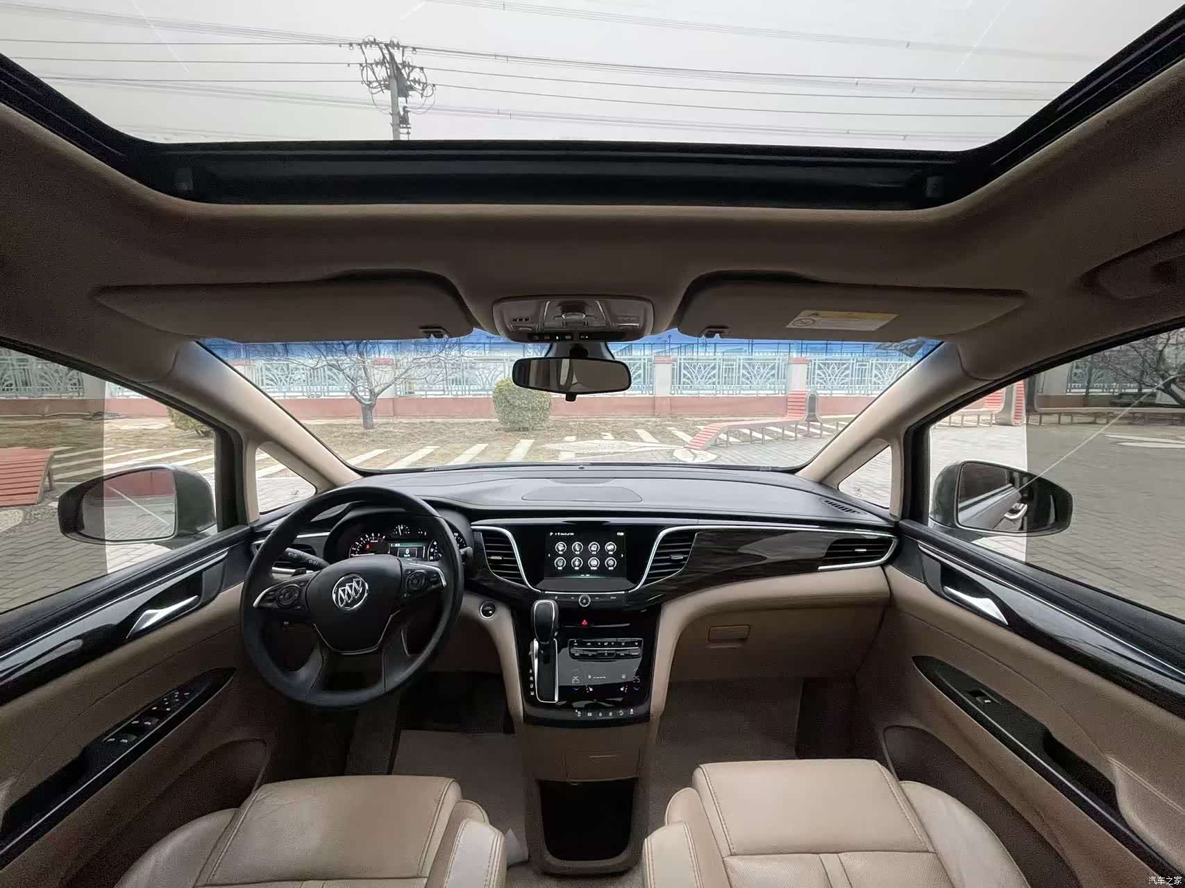 Buick GL8, 2017 16