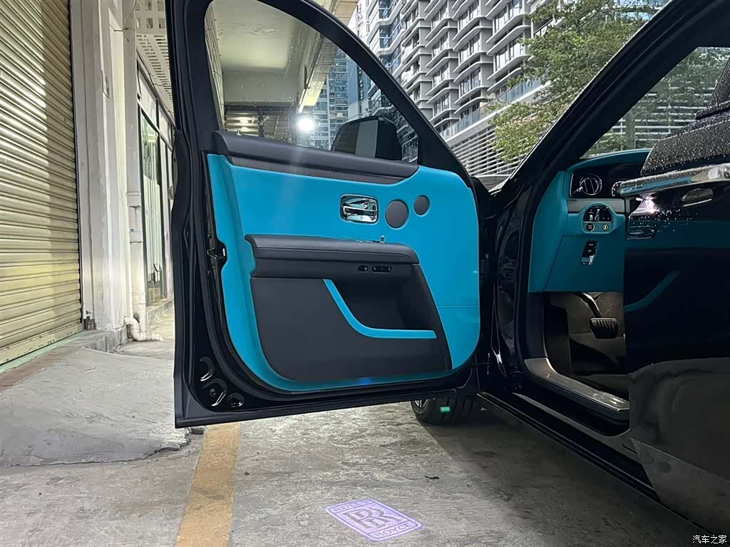 Rolls-Royce Ghost, 2021 12
